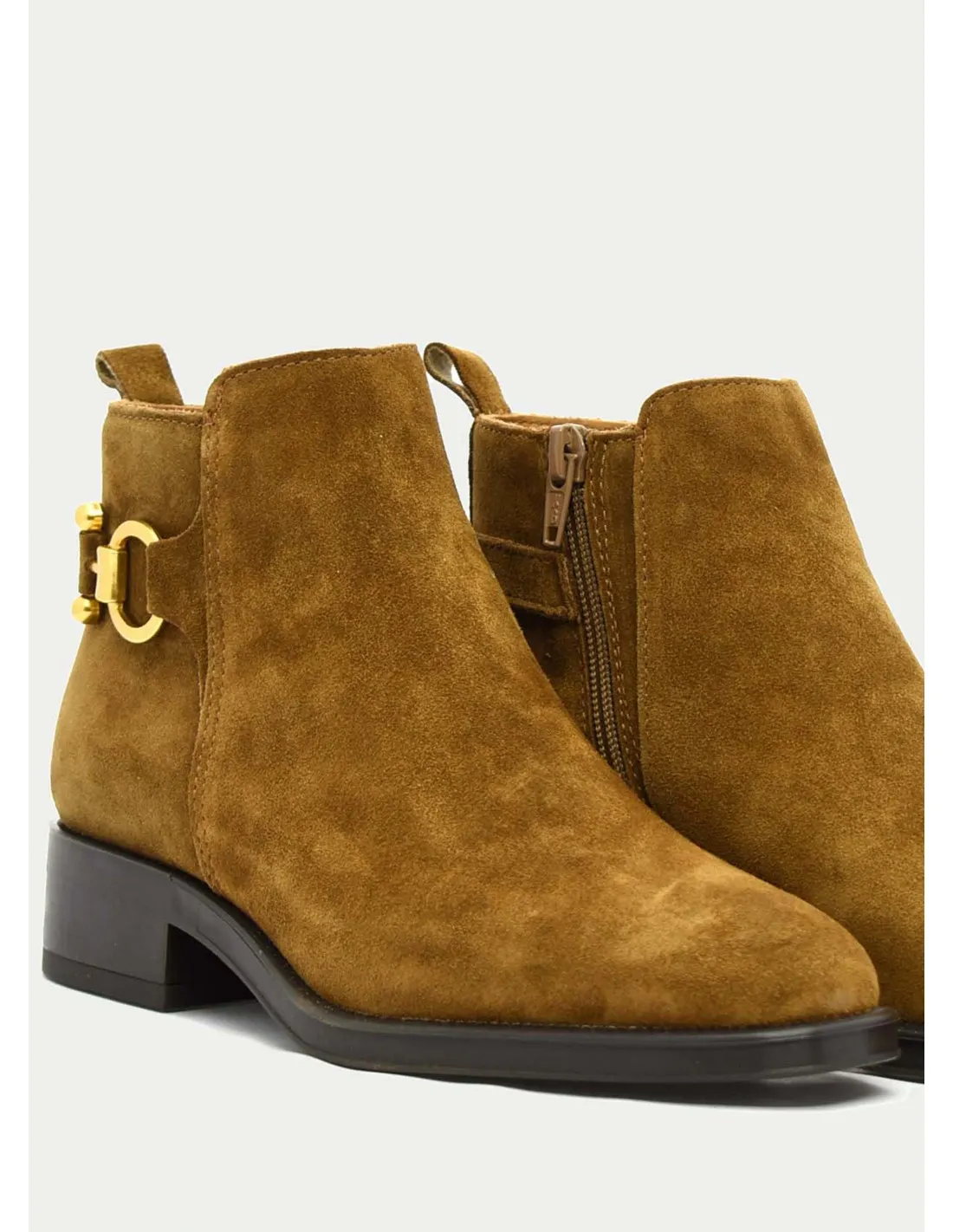 BOTAS Y BOTINES ALPE 2310 CUERO 