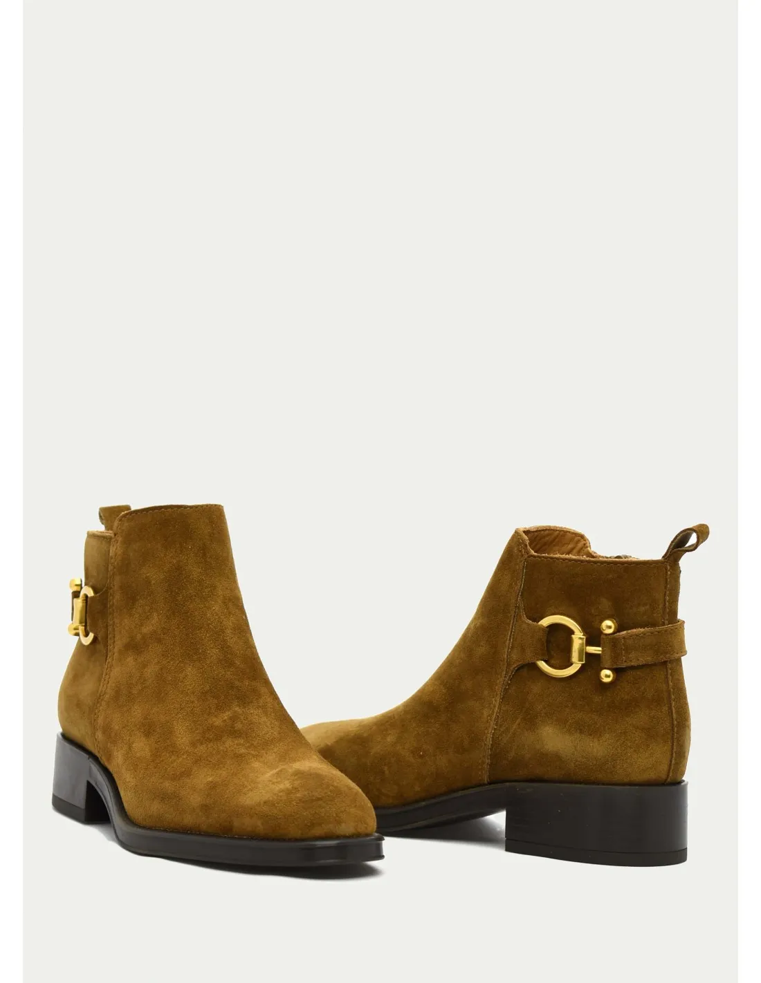 BOTAS Y BOTINES ALPE 2310 CUERO 