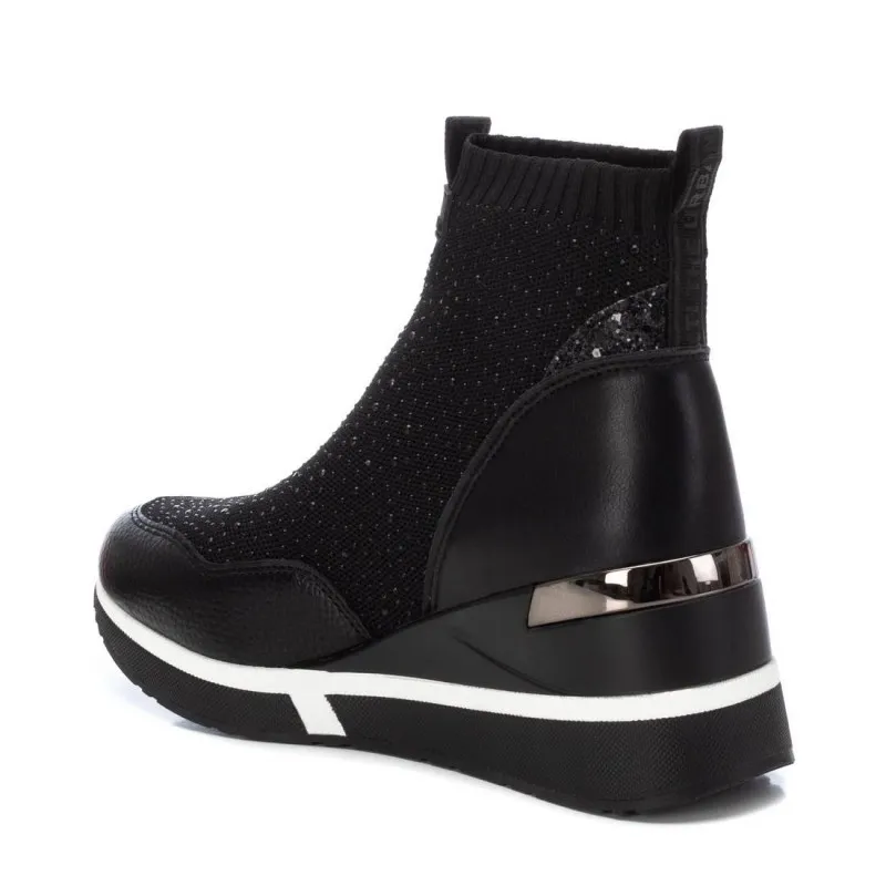 Botín de mujer XTI 141701 Negro