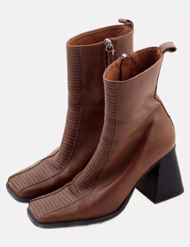DE LAS CUEVAS Botas Piel