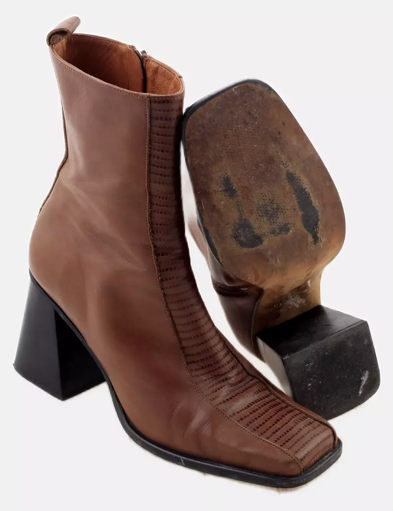 DE LAS CUEVAS Botas Piel
