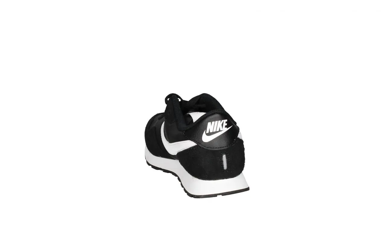 Deportivo Negro Nike MD Valiant