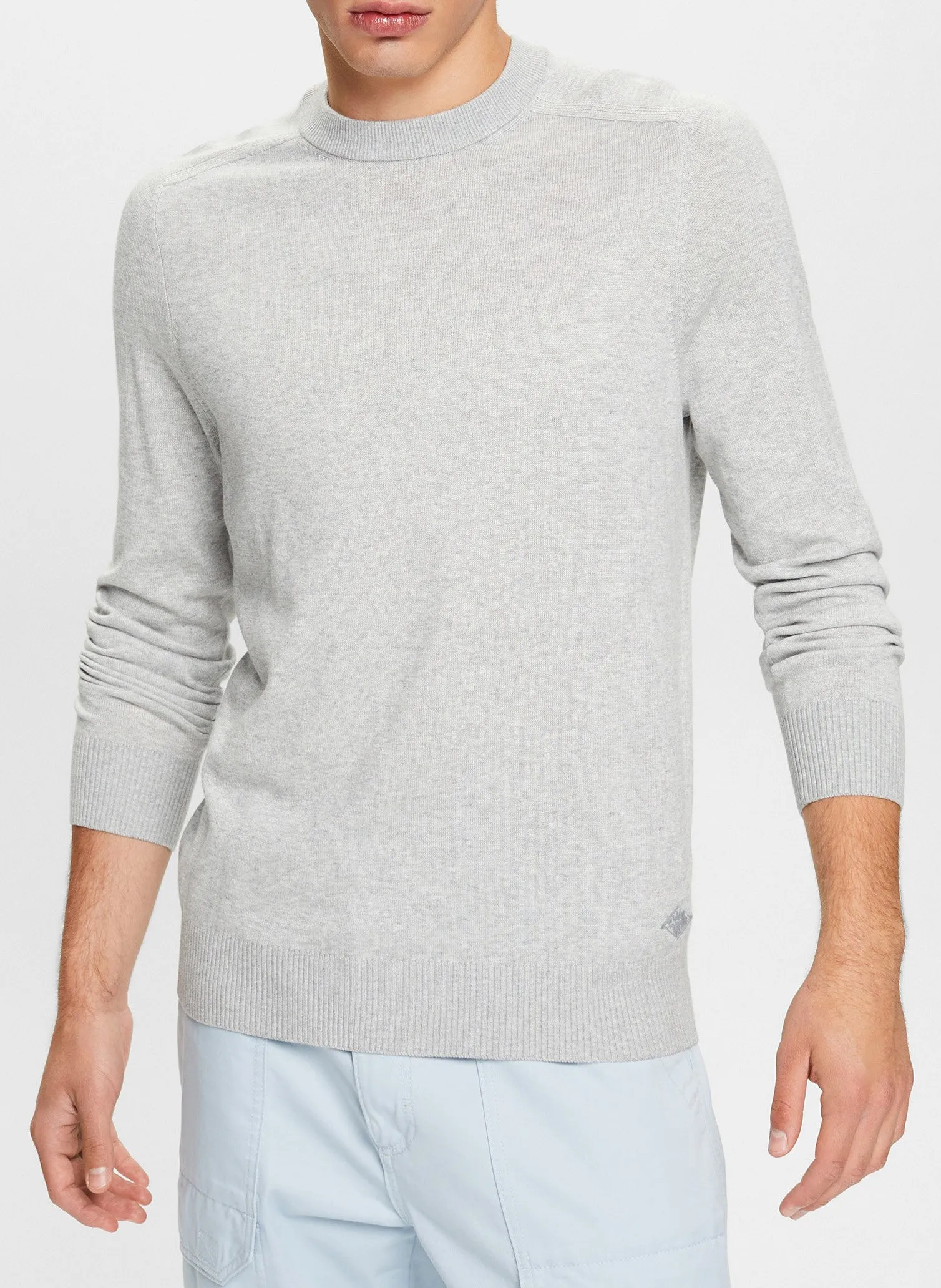 ESPRIT Jersey de mezcla de algodón con cuello redondo en gris