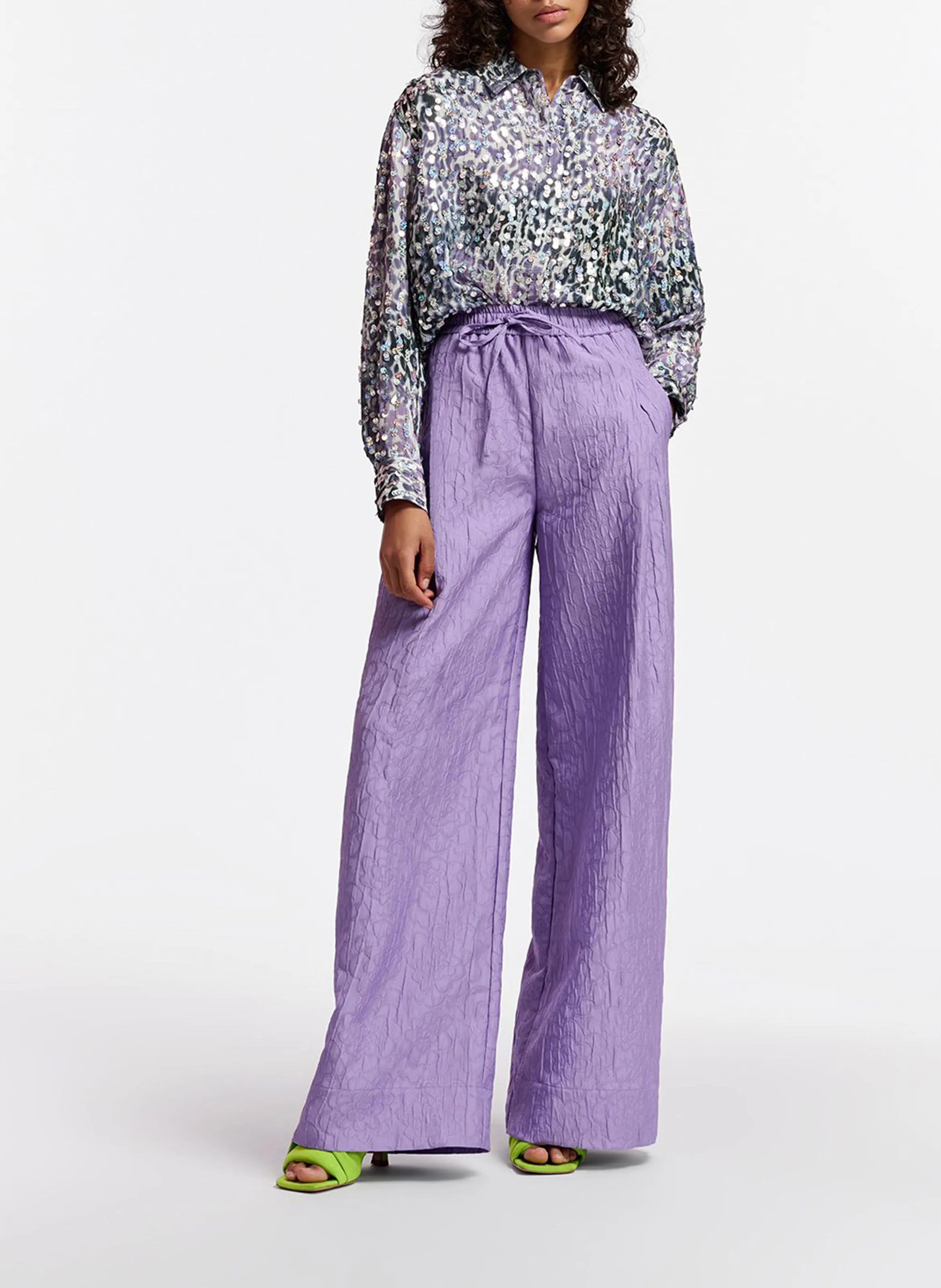 ESSENTIEL ANTWERP GONE  PANTALóN ANCHO DE JACQUARD DE FLORES EN VIOLETA