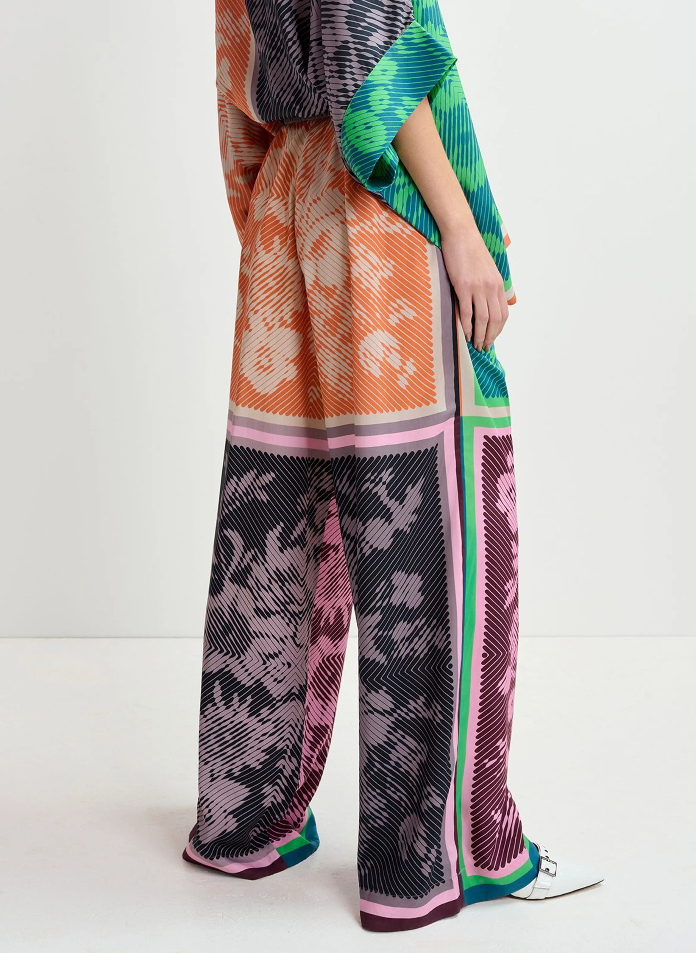 GRETEL  PANTALóN ANCHO ESTAMPADO EN MULTICOLOR