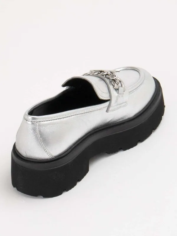 JOHN RICHMOND MOCASINES  PLATA