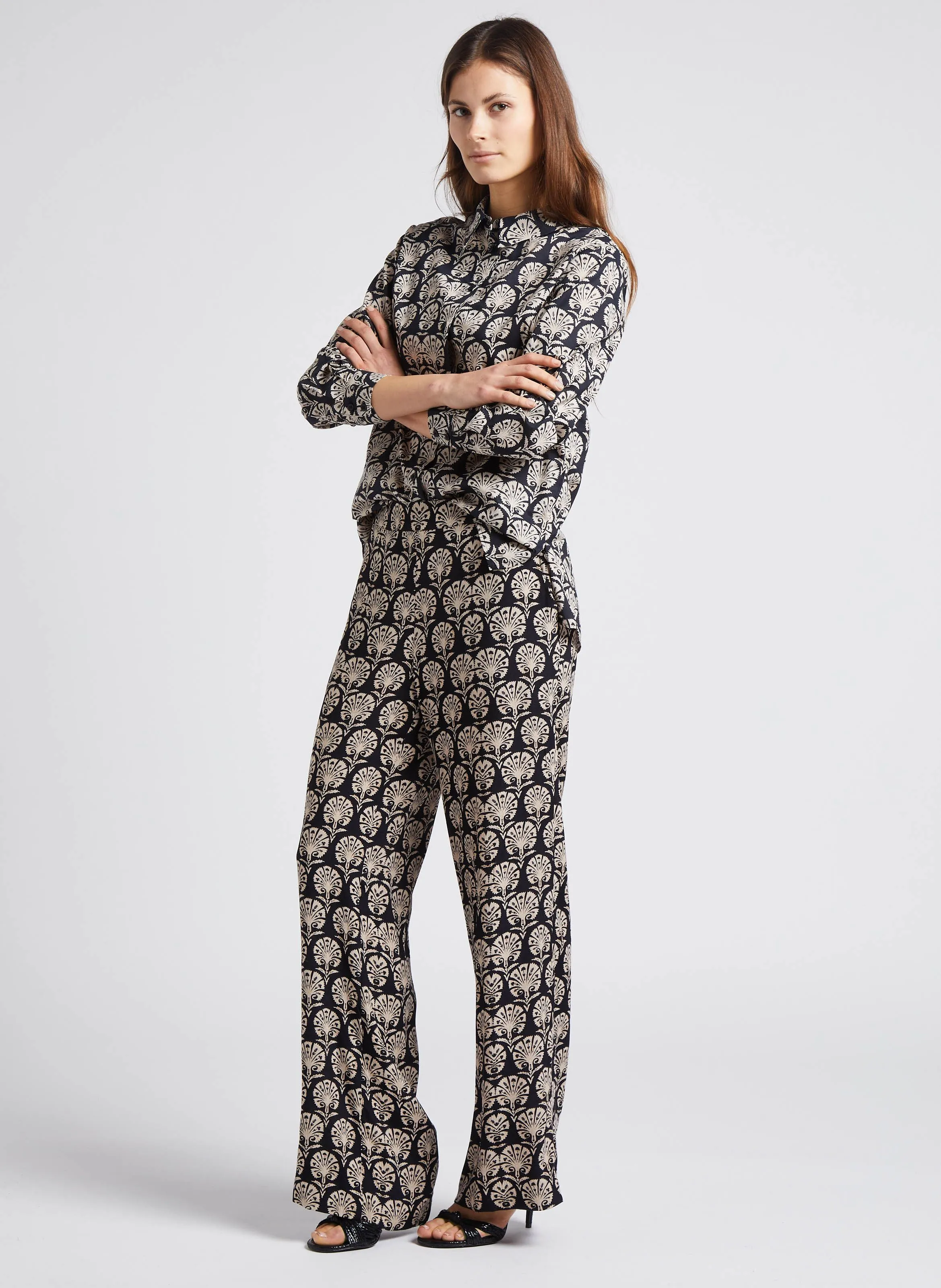 LEANA BIS  PANTALóN FLUIDO ESTAMPADO EN NEGRO