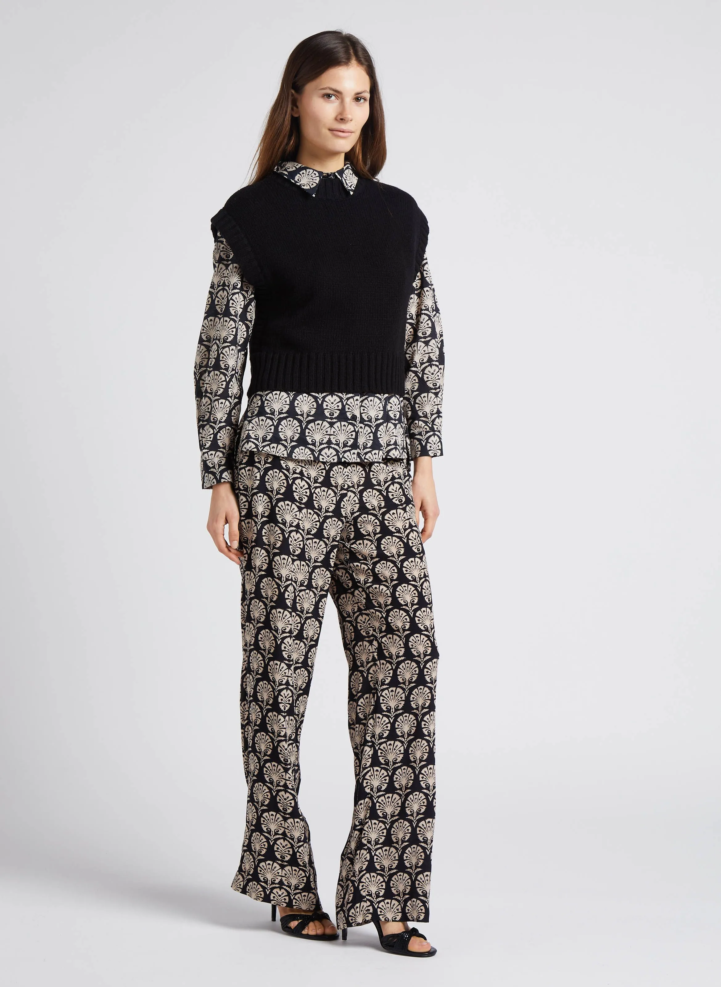 LEANA BIS  PANTALóN FLUIDO ESTAMPADO EN NEGRO