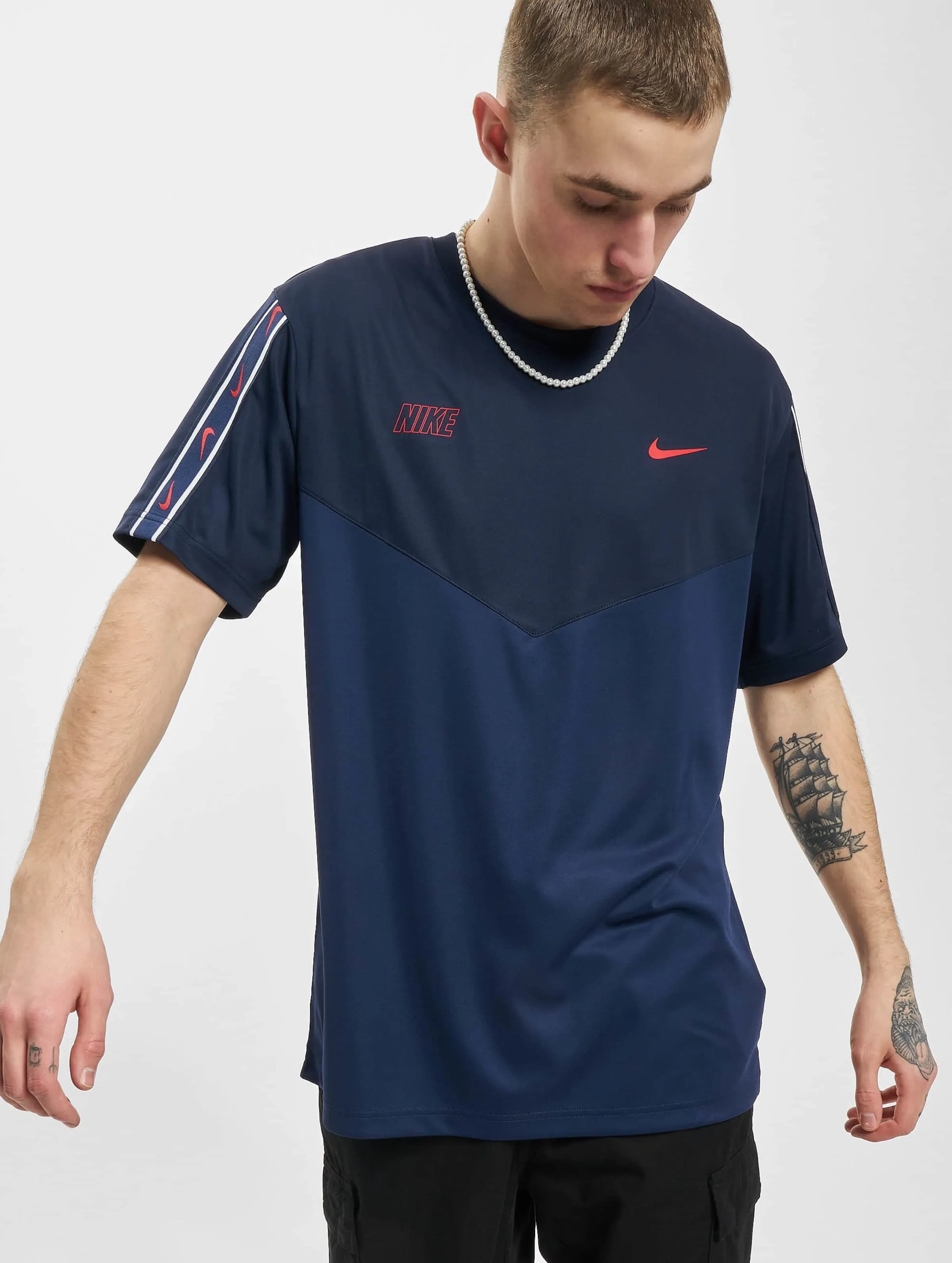 NIKE NIKE NSW REPEAT TSHIRT BLUE/BLACKENED BLUE/WHITE