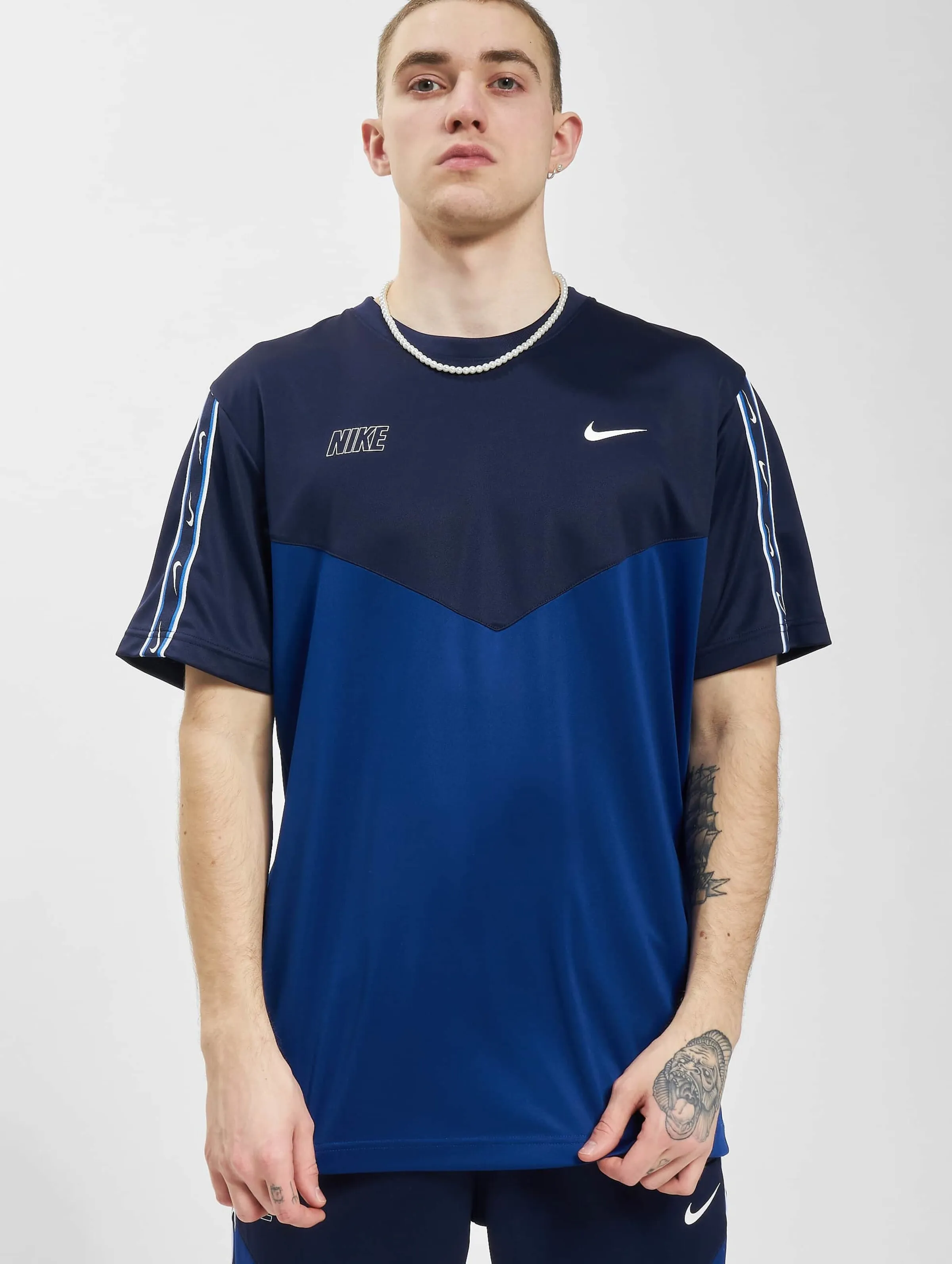 NIKE NIKE NSW REPEAT TSHIRT BLUE/BLACKENED