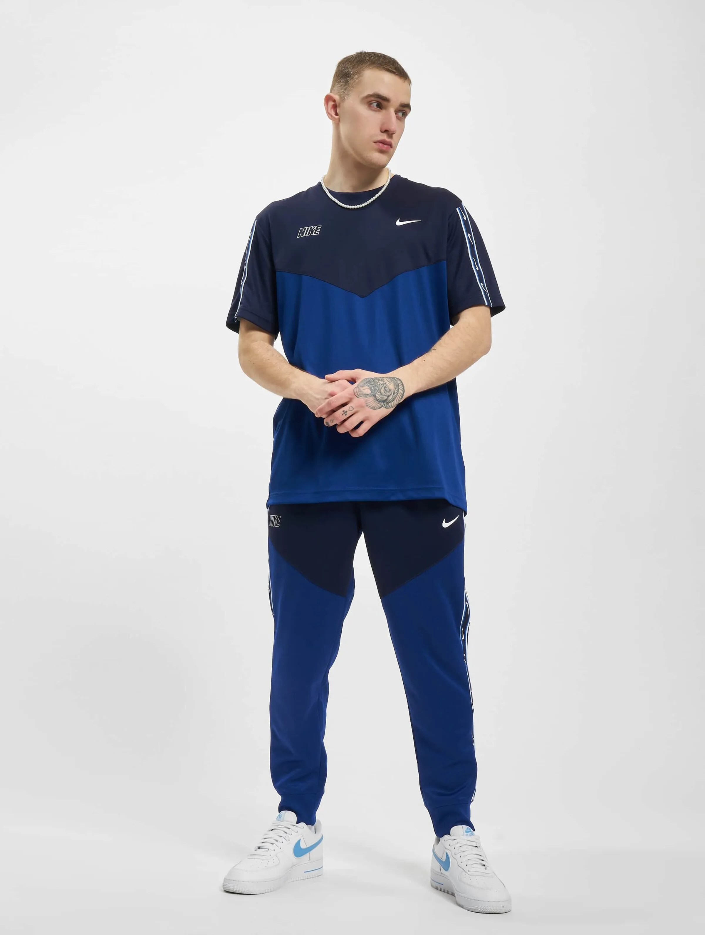 NIKE NIKE NSW REPEAT TSHIRT BLUE/BLACKENED