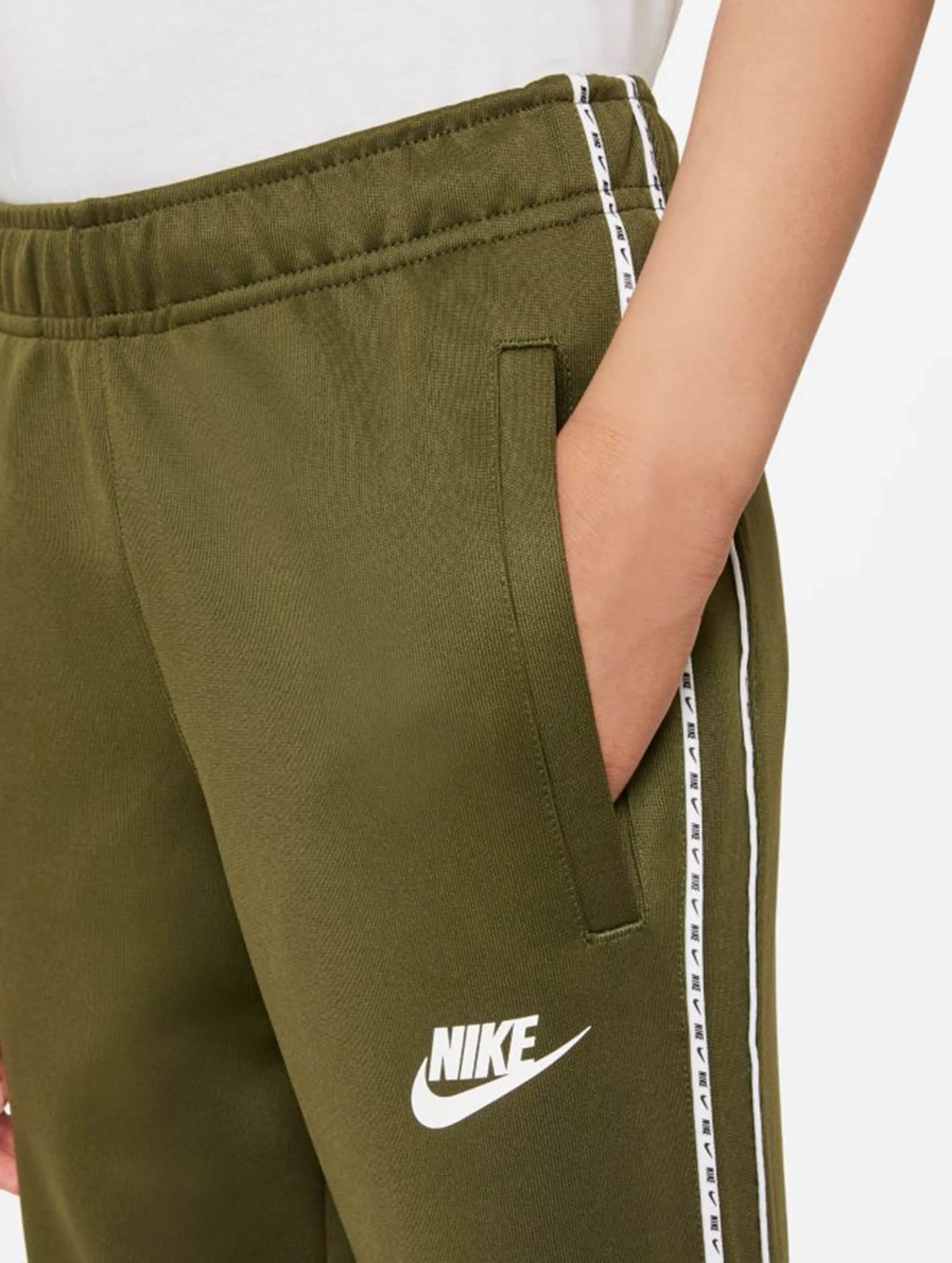 Nike Repeat