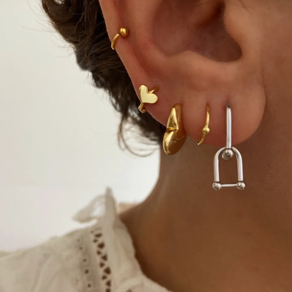 Piercing Minimalist Oro (Varios Tamaños)