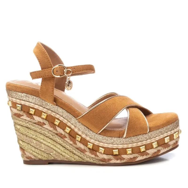 Sandalia de mujer XTI 142670 Camel