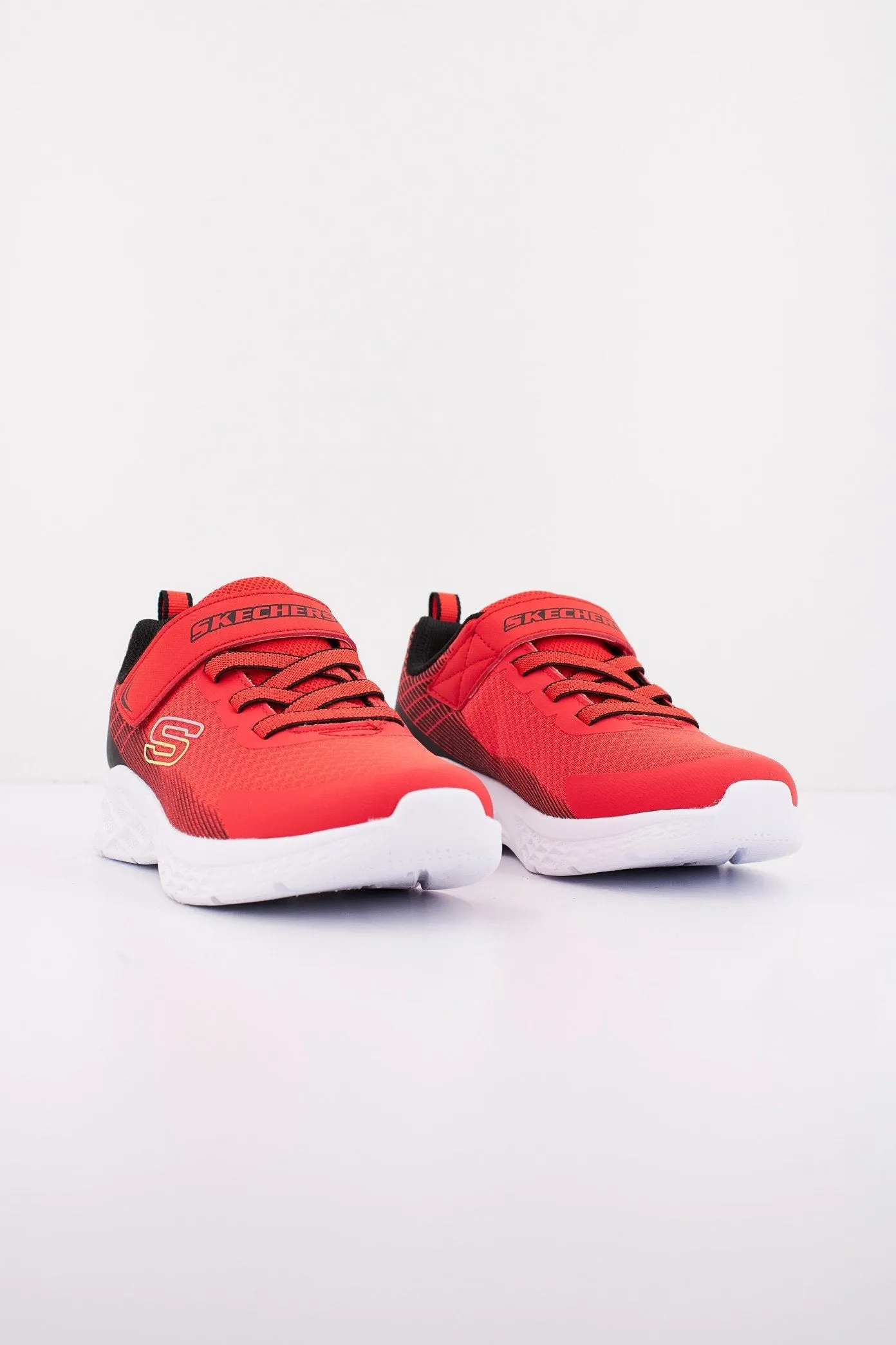SKECHERS