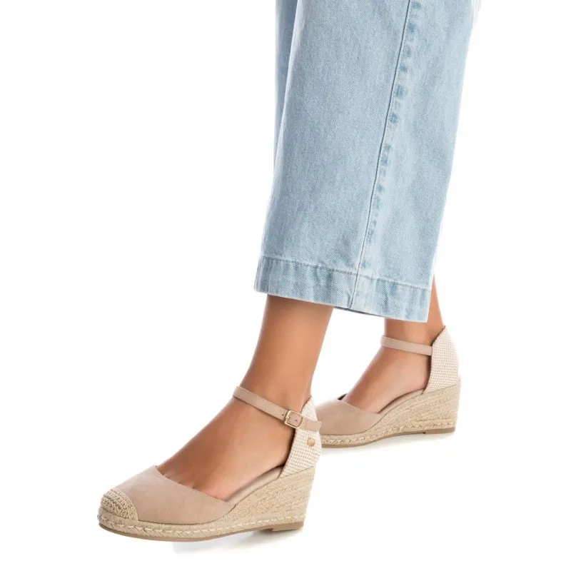 Zapato de mujer XTI 140746 Beige