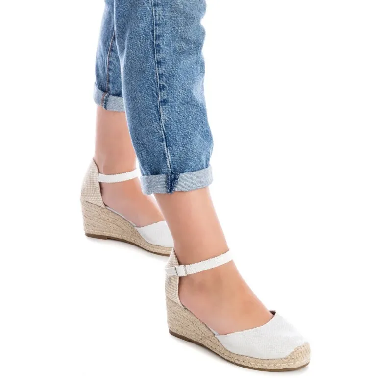 Zapato de mujer XTI 141414 Plata