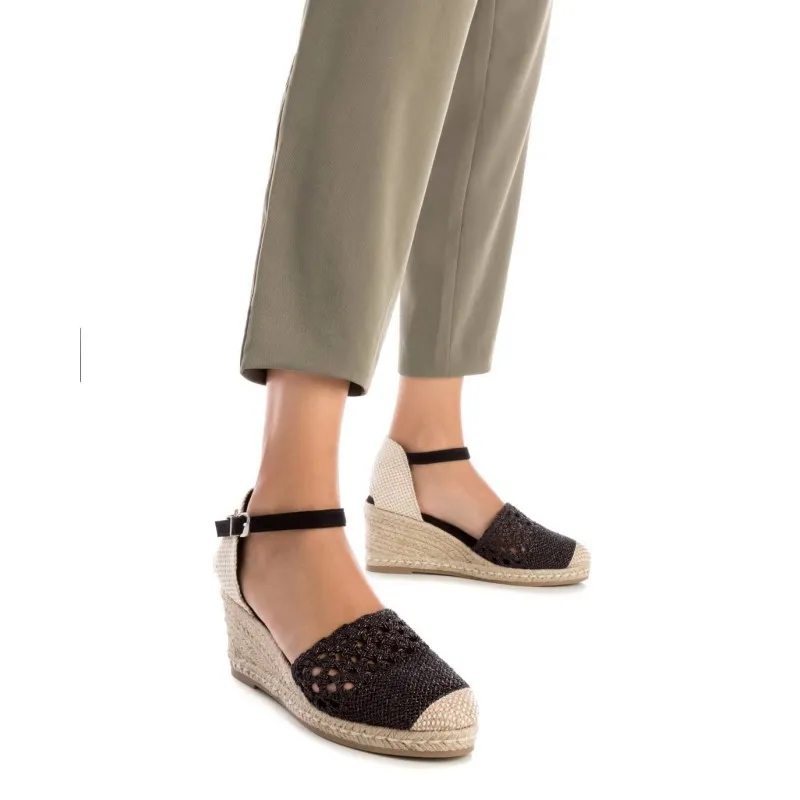Zapato de mujer XTI 142333 Negro